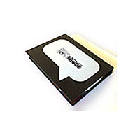 set de post it con forma de globo de texto logo modelo Think